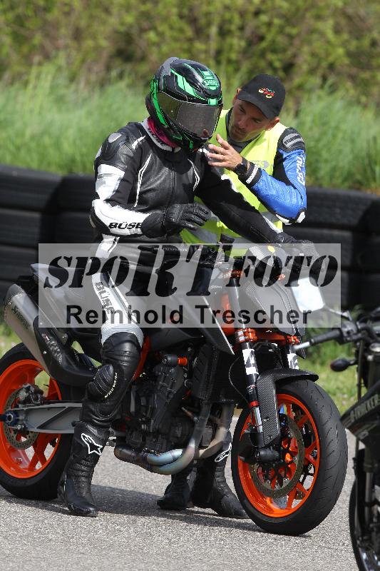 /Archiv-2025/10 23.04.2025 Cornu Master School ADR/rot-rouge/46